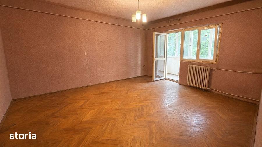 Apartament cu 3 camere decomandat în Șagului