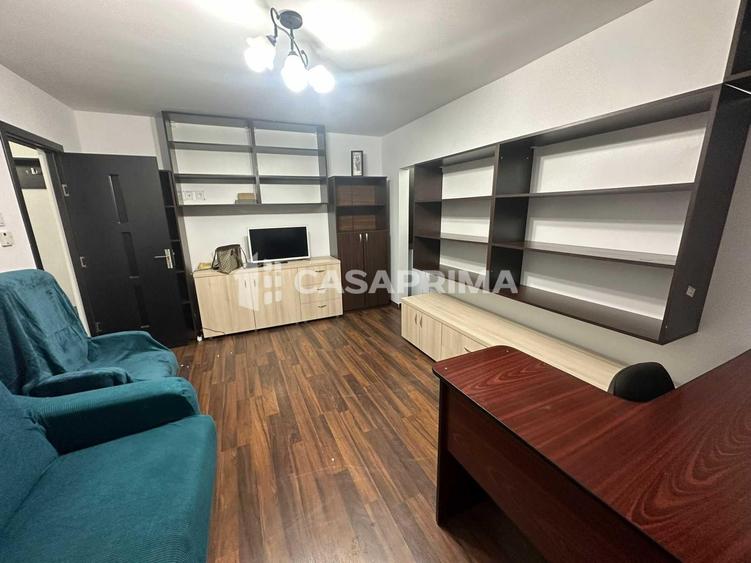 Apartament cu 2 camere semidecomandat în Dacia