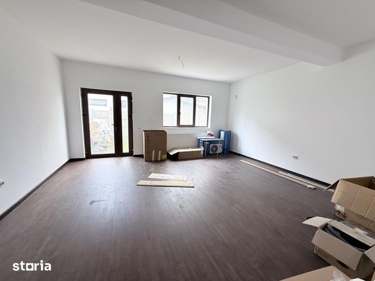 Casă cu 5 camere cu Teren 200 Mp în Central