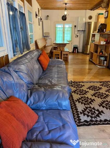Casă cu 3 camere cu Teren 2243 Mp în Central