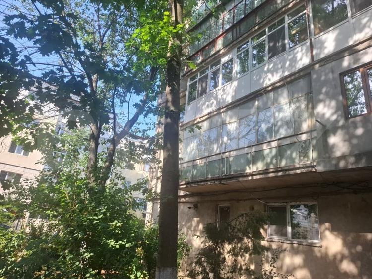 Apartament de vanzare, 50 mp, zona Gaești - 1