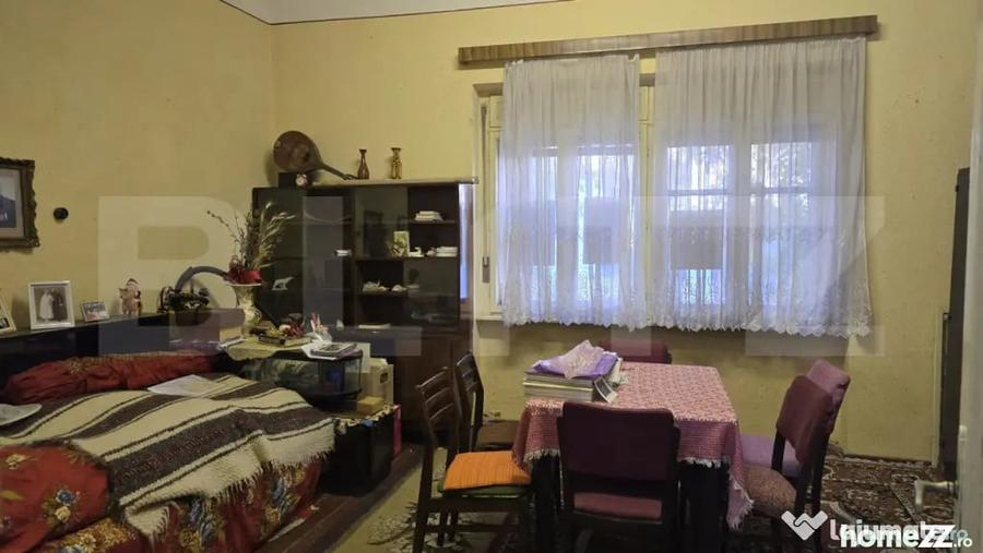 Casă cu 2 camere cu Teren 579 Mp în Semicentral
