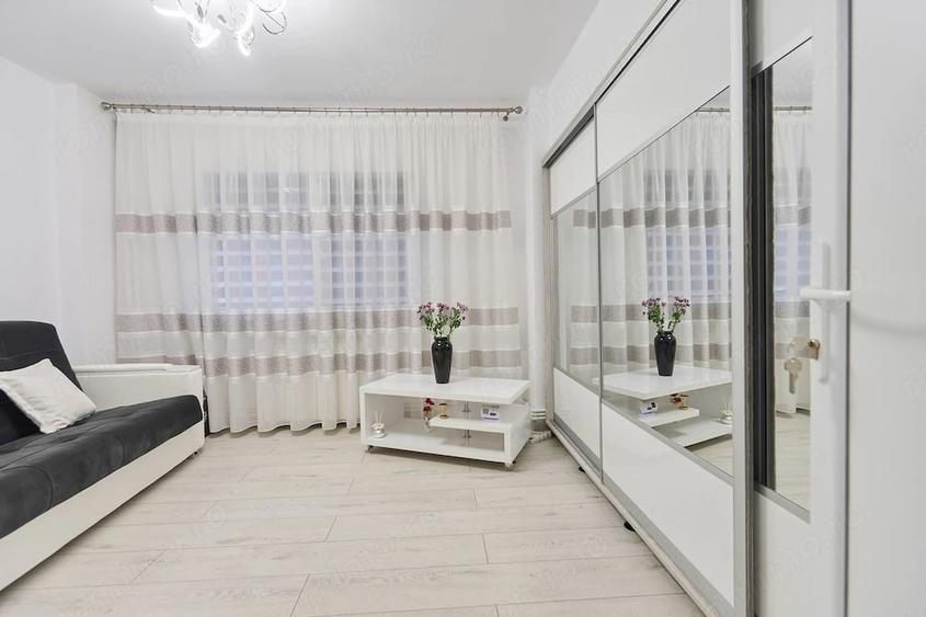 Garsonieră decomandată în Prundu