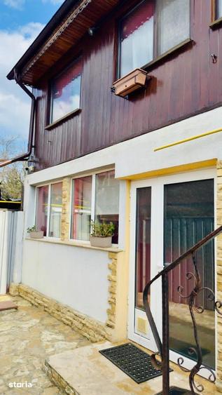 Casă cu 4 camere cu Teren 115 Mp în Central