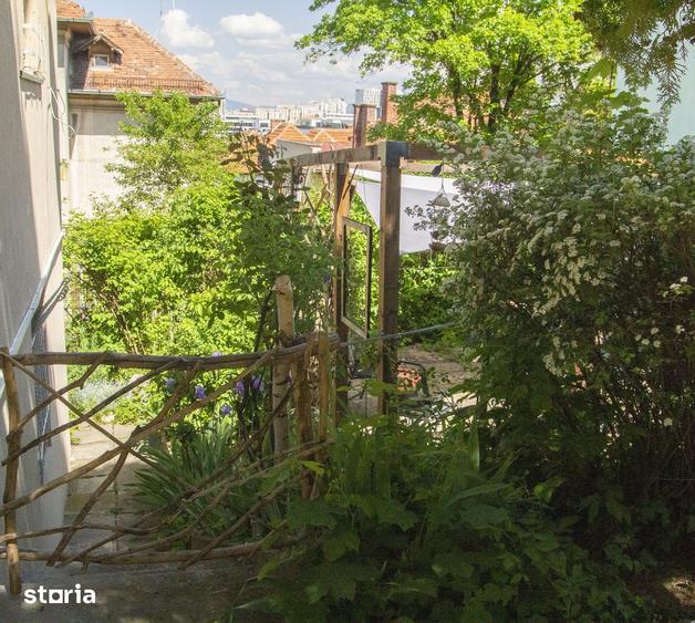Apartament cu 2 camere decomandat în Centrul Istoric