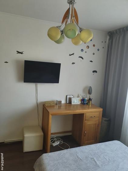 Apartament cu 5 camere decomandat în Găvana