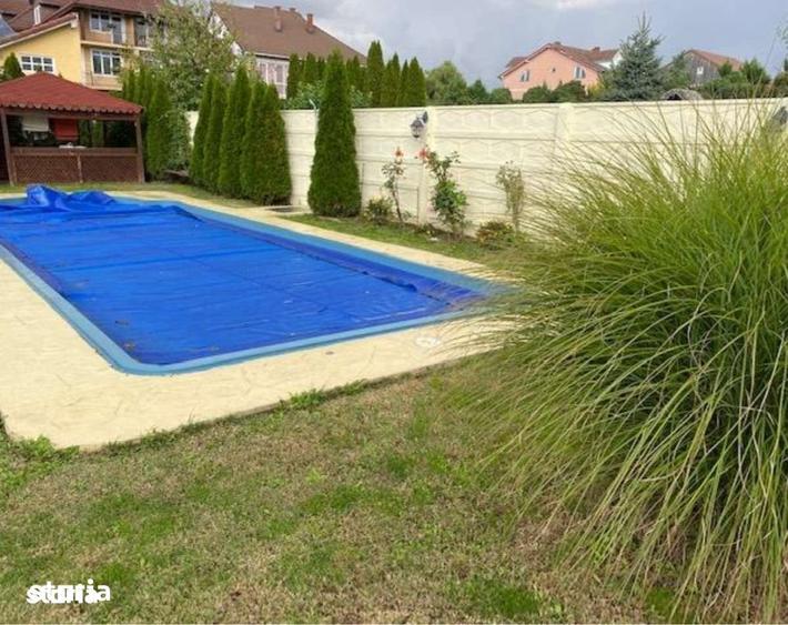 Casă cu 8 camere cu Teren 1450 Mp în Păulești