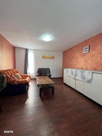 Apartament cu 3 camere în Gară