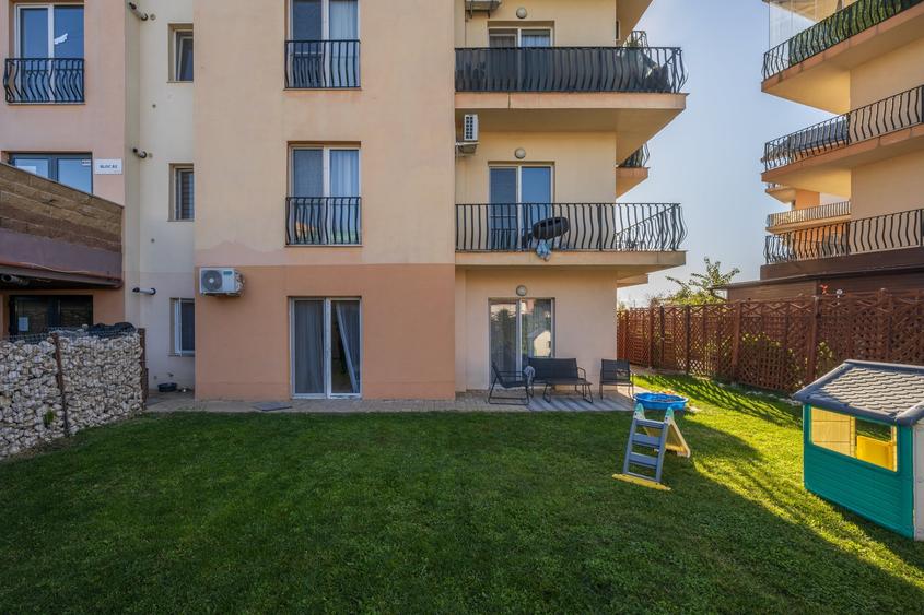 Apartament cu 3 camere decomandat în Ștefăneștii de Jos