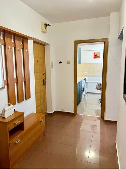 Apartament cu 2 camere semidecomandat în Ultracentral