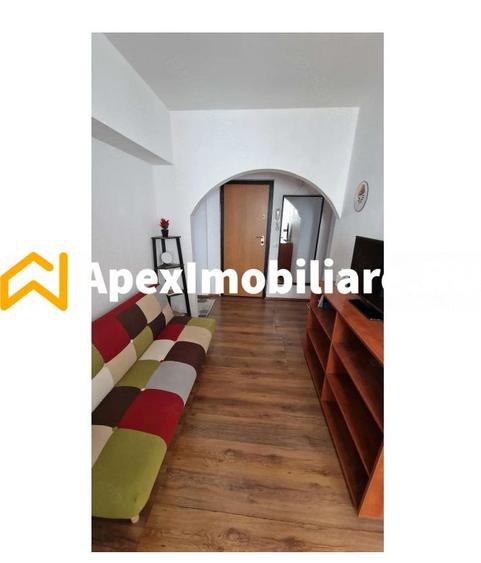 Apartament cu 2 camere decomandat în Moșilor