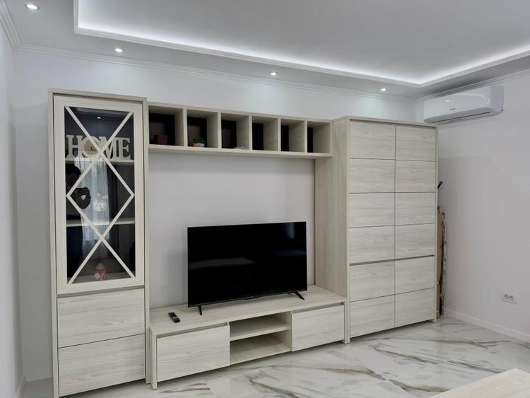 Apartament cu 2 camere decomandat, mobilat în Central