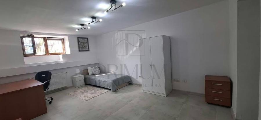 Apartament cu 2 camere semidecomandat în Medicină