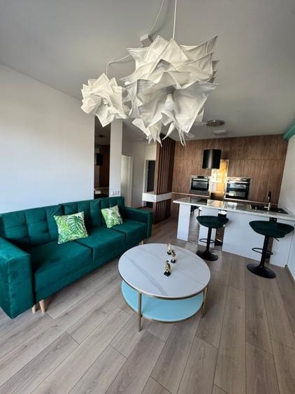 Apartament cu 2 camere decomandat, mobilat în Independenței