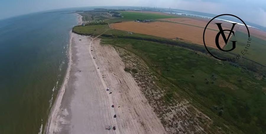 Teren agricol intravilan de 13664 mp, în Corbu
