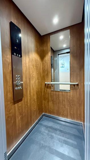 Apartament cu 3 camere semidecomandat, mobilat în Mihai Bravu