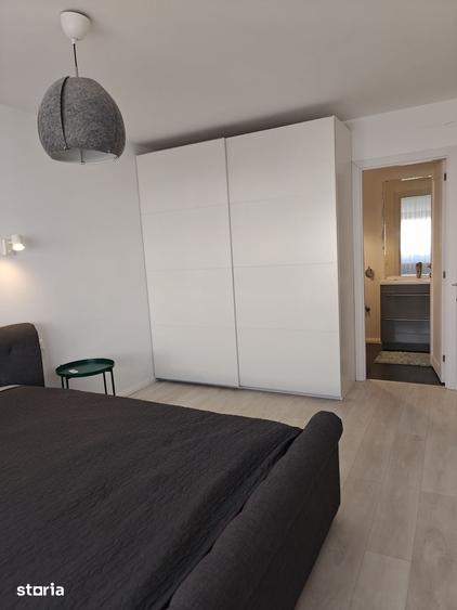 Casă cu 4 camere cu Teren 250 Mp în 1 Decembrie