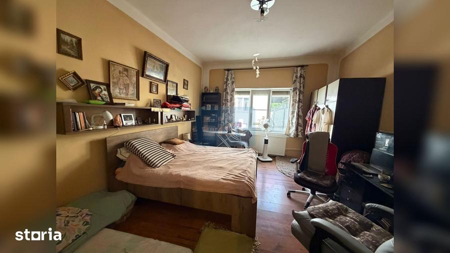 Casă cu 4 camere cu Teren 320 Mp în Orașul Vechi