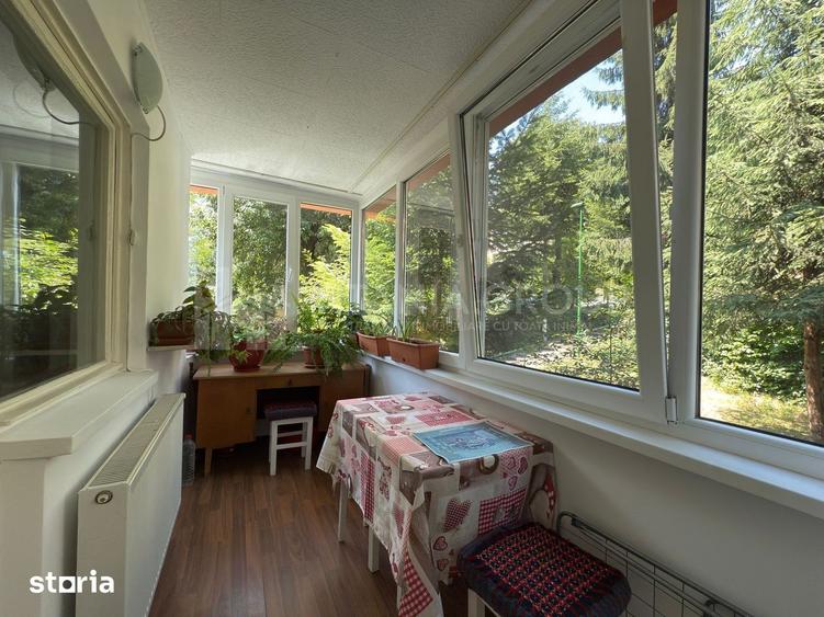 Apartament cu 2 camere, 2 bai, decomandat, etaj 1 - zona Racadau - 6