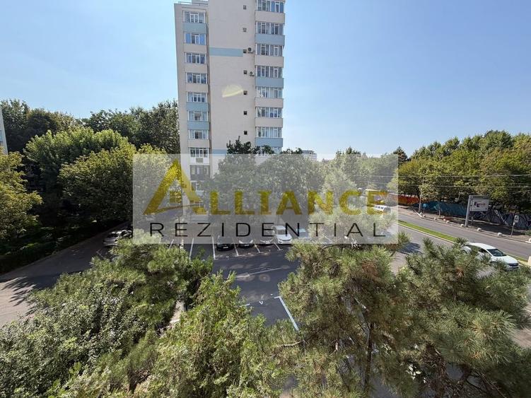 Apartament cu 2 camere decomandat în Berceni
