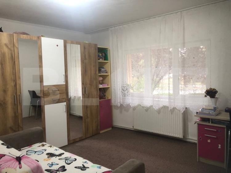 Apartament cu 3 camere decomandat, mobilat în Micro 17