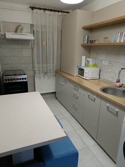 Apartament cu 2 camere decomandat în Tomis I