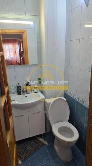 Apartament cu 3 camere decomandat, mobilat în Nicolina
