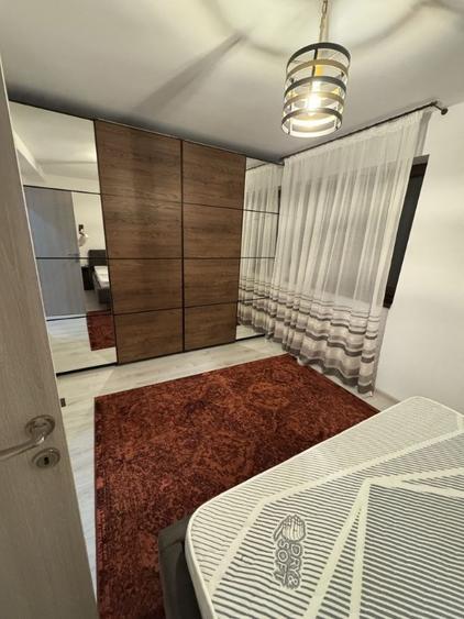 Casă cu 4 camere cu Teren 300 Mp în Central