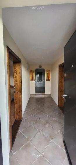 Casă individuală cu 5 camere cu Teren 2500 Mp în Central