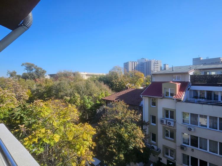Birou, de 870 mp, în Cotroceni