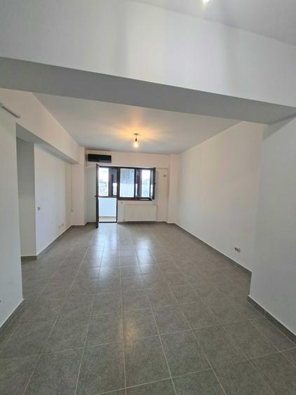 Garsonieră decomandată în Rahova
