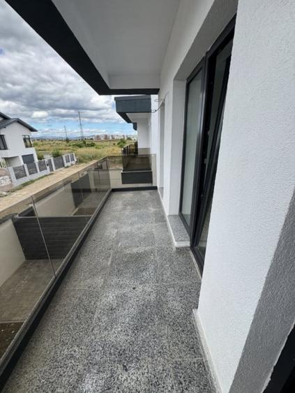 Duplex cu 4 camere cu Canalizare în Albert