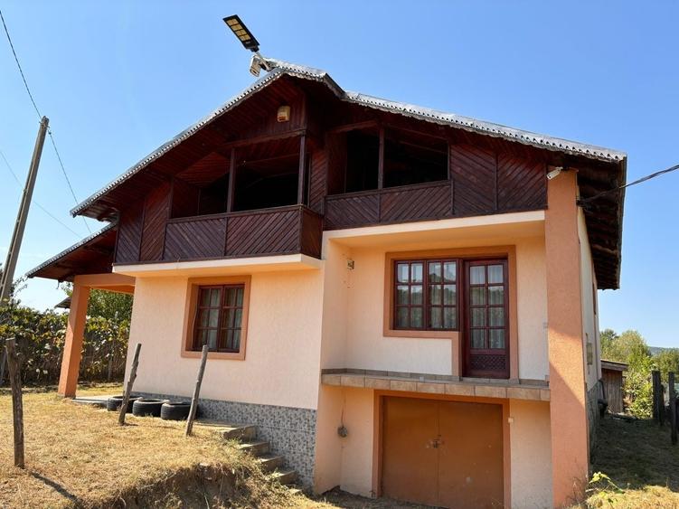 Casă cu 3 camere în Central