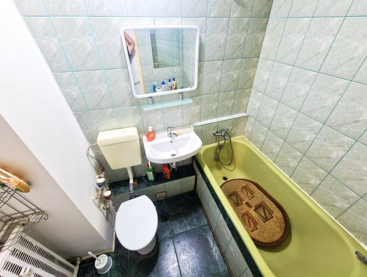 Garsonieră decomandată în Domenii