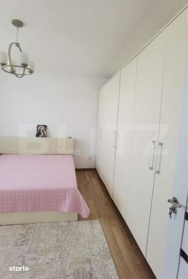 Apartament cu 3 camere decomandat în Șcheia