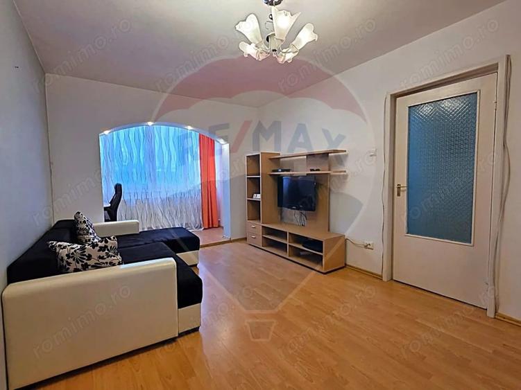 Apartament cu 2 camere decomandat în Dâmbu Pietros