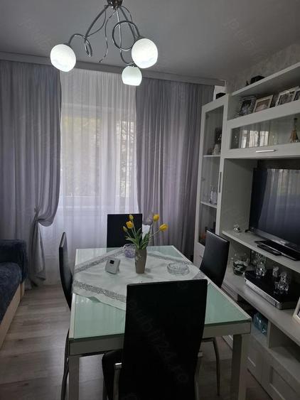 Apartament cu 3 camere decomandat în Nord
