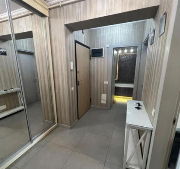 Apartament cu 2 camere decomandat în Crângași