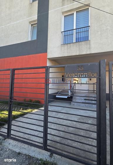 Apartament cu 3 camere în Km 5