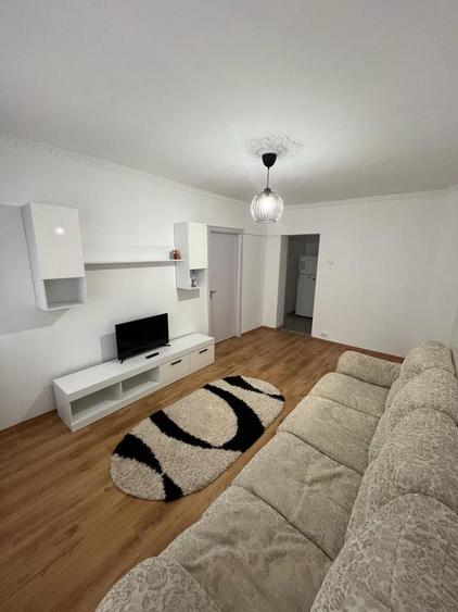 Apartament cu 2 camere decomandat în Obor