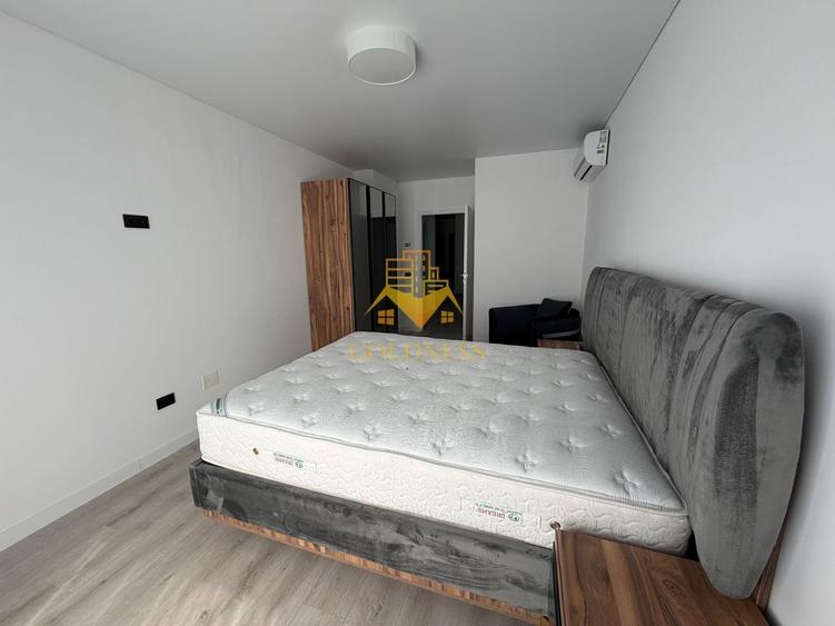 Apartament cu 3 camere semidecomandat, mobilat în Zorilor