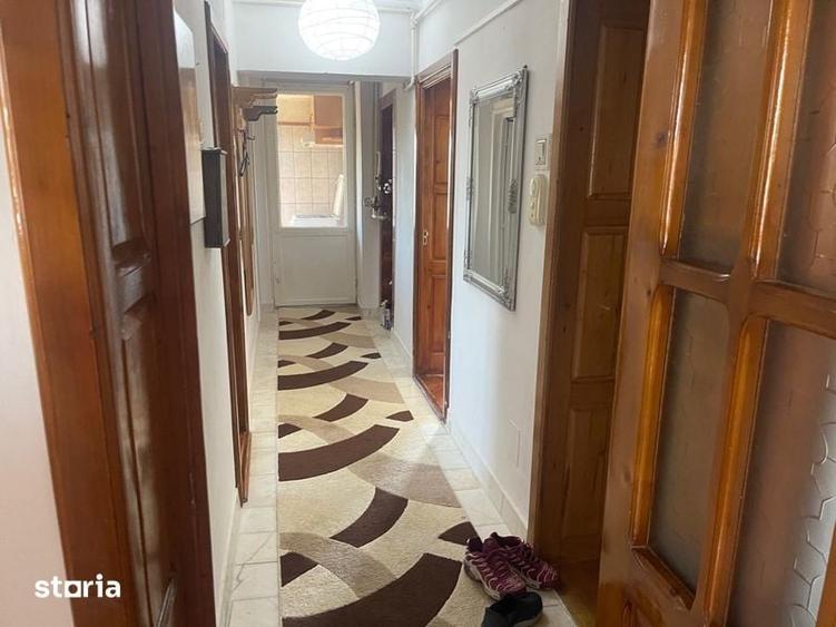 Apartament cu 3 camere decomandat în Central