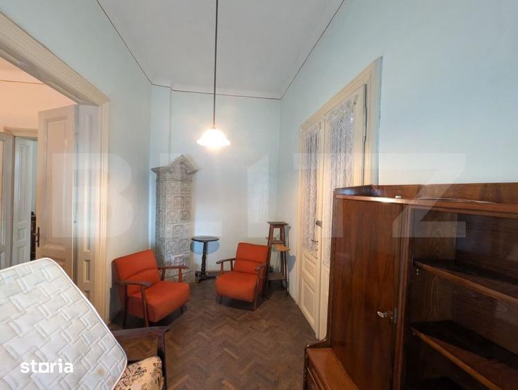 Casă cu 6 camere cu Teren 489 Mp în Lipoveni