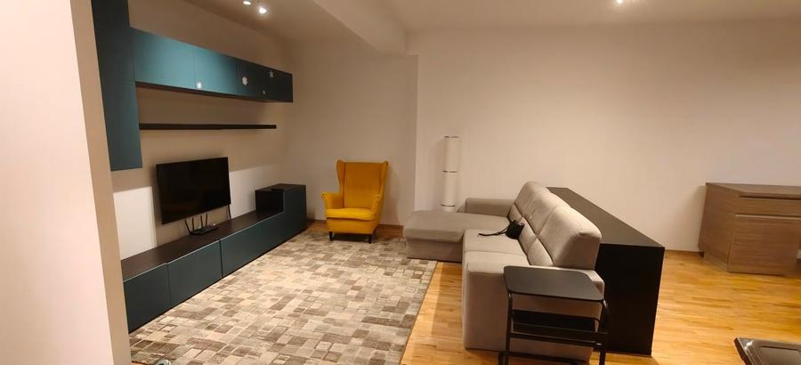 Apartament cu 2 camere semidecomandat, mobilat în Băneasa