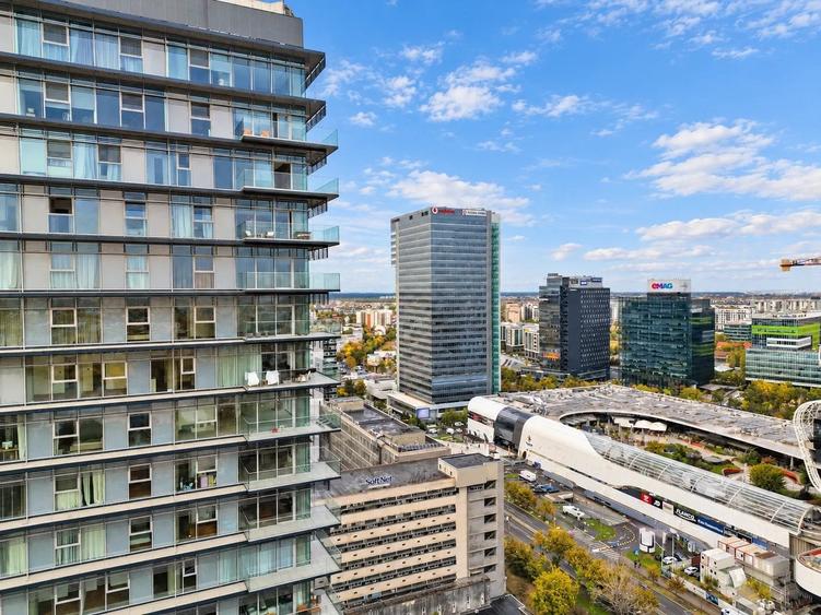 Apartament cu 3 camere decomandat în Floreasca