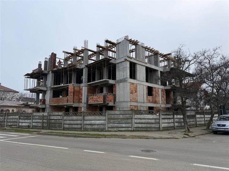 Garsonieră decomandată în Central