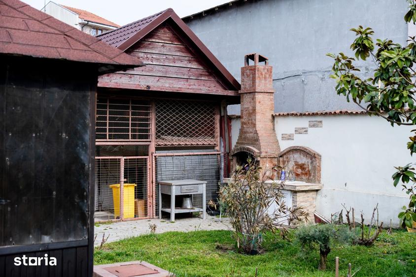 Casă cu 2 camere cu Teren 800 Mp în Central