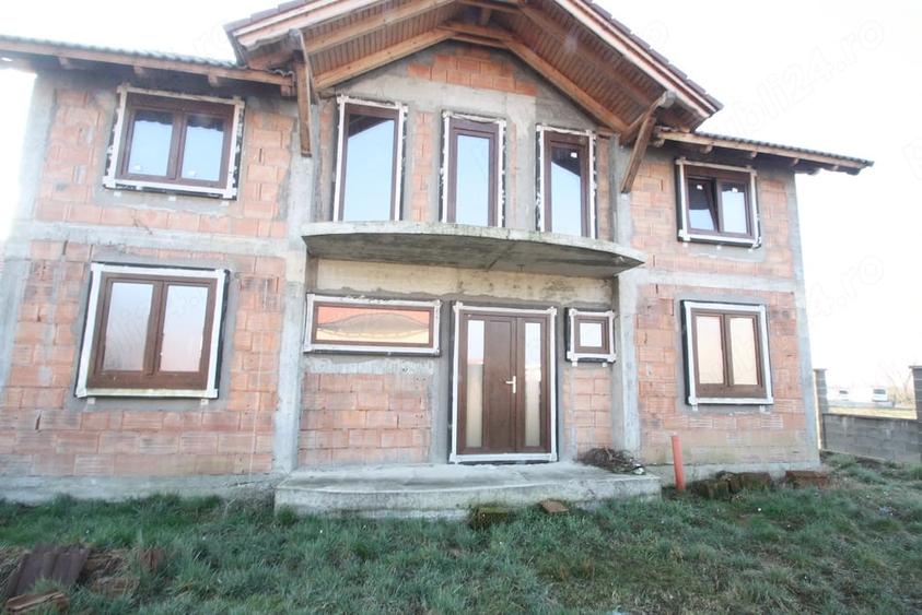 Casă cu Teren 500 Mp în Urseni