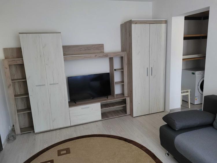 Inchiriez apartament 2 camere - 1