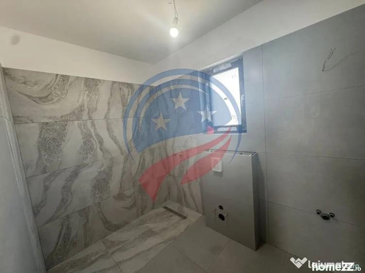 Casă cu 5 camere cu Teren 475 Mp în Braniște (Podari)